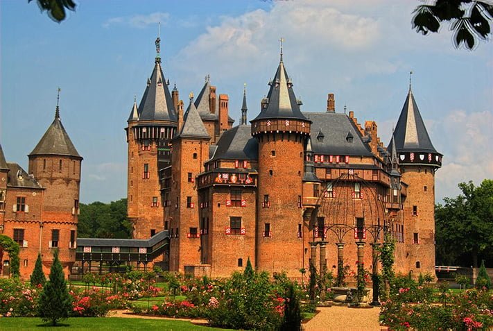 Kasteel De Haar (Haarzuilens) III – Những tòa lâu đài ở The Hague luôn khiến du khách ngẩn ngơ bởi kiến trúc cổ kính tuyệt đẹp