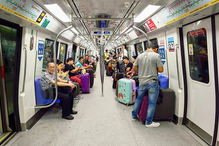 MRT-Singapore-2