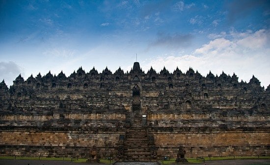 Borobudur kỳ vỹ đã từng bị ngủ quên