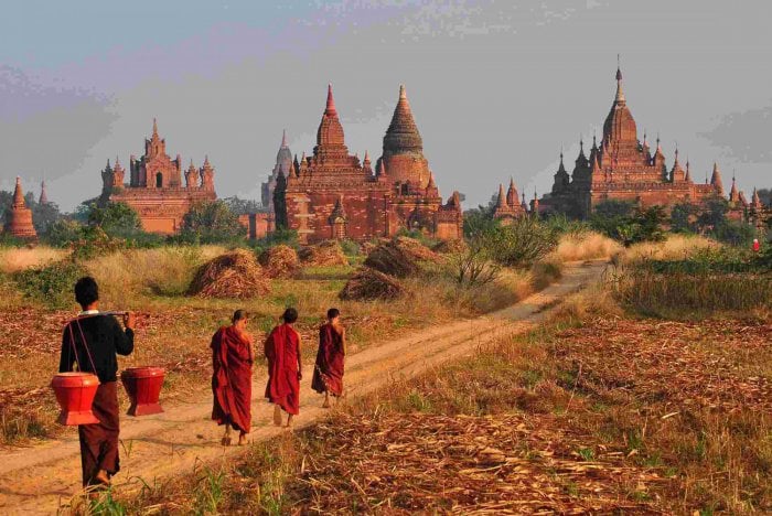 Phật giáo gắn liền với đời sống người dân 
