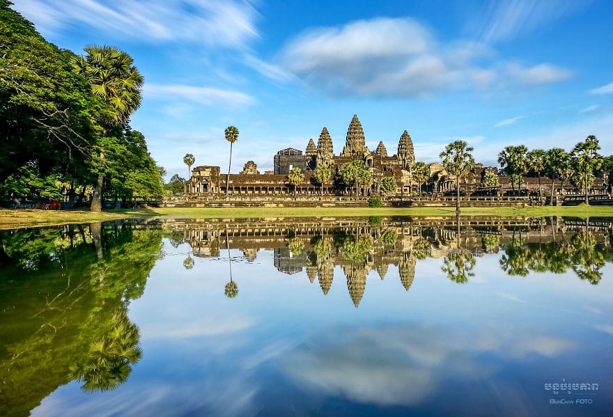 Chụp ngôi đền Angkor Wat huyền ảo cùng một góc máy
