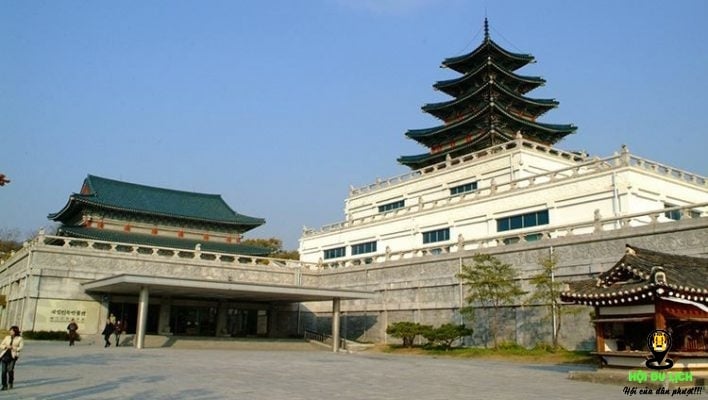 Cung điện hoàng gia Gyeongbok ở Seoul (ảnh sưu tầm) 