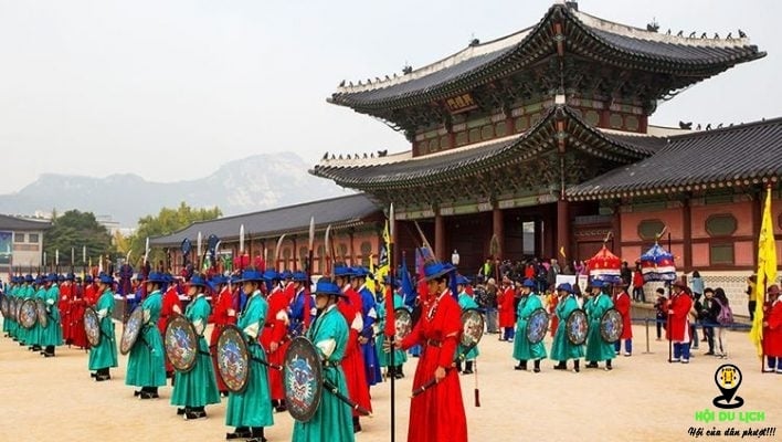 Cung điện hoàng gia Gyeongbok ở Seoul điểm đén của nhiều khách du lịch(ảnh sưu tầm) 