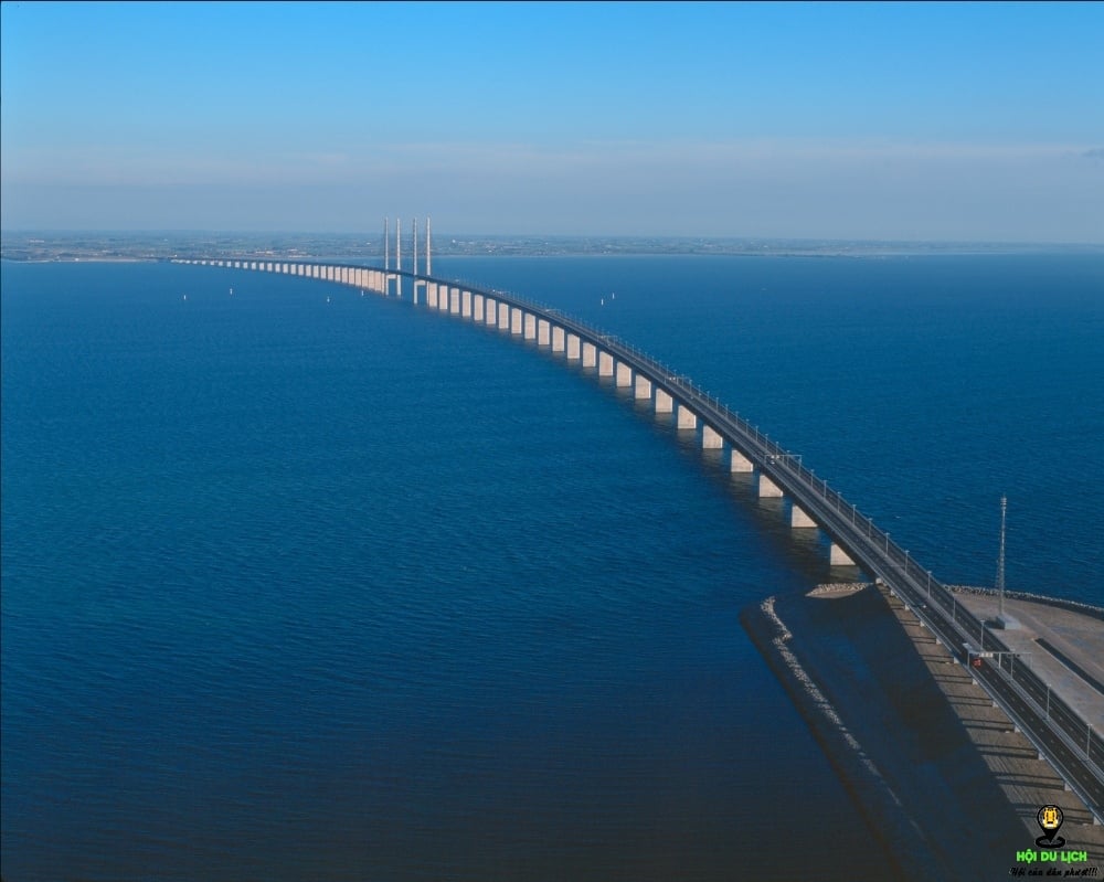 Cầu Oresund (nối liền Thụy Điển và Đan Mạch)