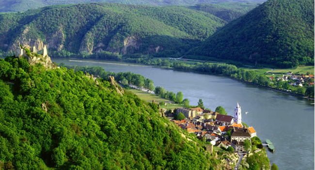 sông Danube đẹp thơ mộng, hiền hòa (ảnh sưu tầm)