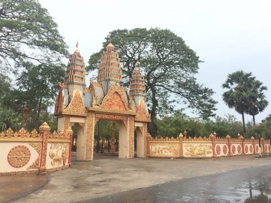 Cổng chùa Xiêm Cán