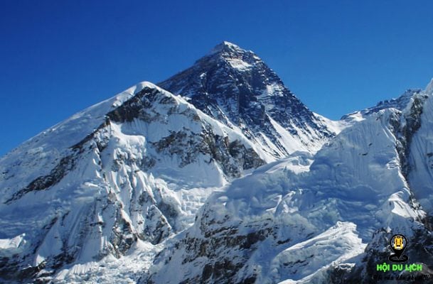 Everest thuộc dãy Himalaya ở Nepal- ảnh sưu tầm