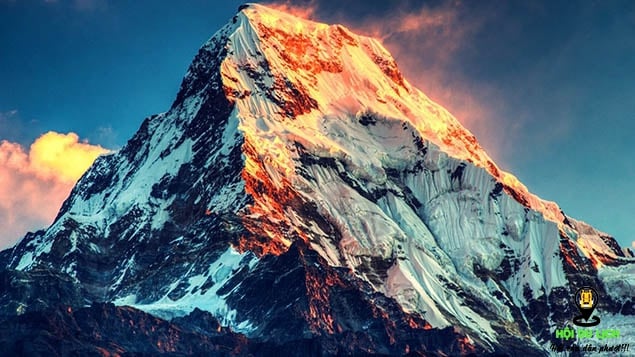Ngọn núi Everest hùng vĩ- nóc nhà của thế giới (ảnh sưu tầm)