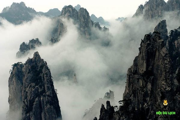 Núi Hoàng Sơn- ảnh sưu tầm