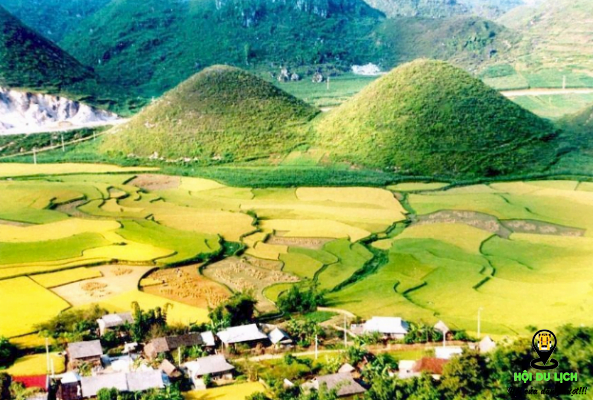 Núi đôi ở Quảng Bạ Hà Giang- ảnh sưu tầm