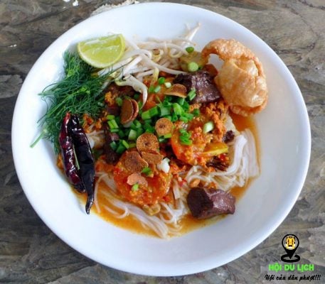 Món bún tươi nước cà chua cay truyền thông ngon đậm đà ở Chiang Mai ( ảnh sưu tầm )