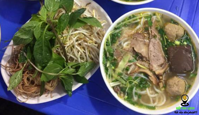 Bún bò bà Hòa ở Huế (ảnh sưu tầm)