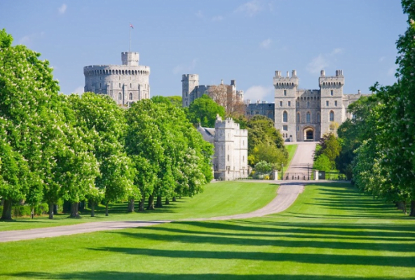 Lâu đài Windsor luôn hấp dẫn khách du lịch (ảnh sưu tầm) 